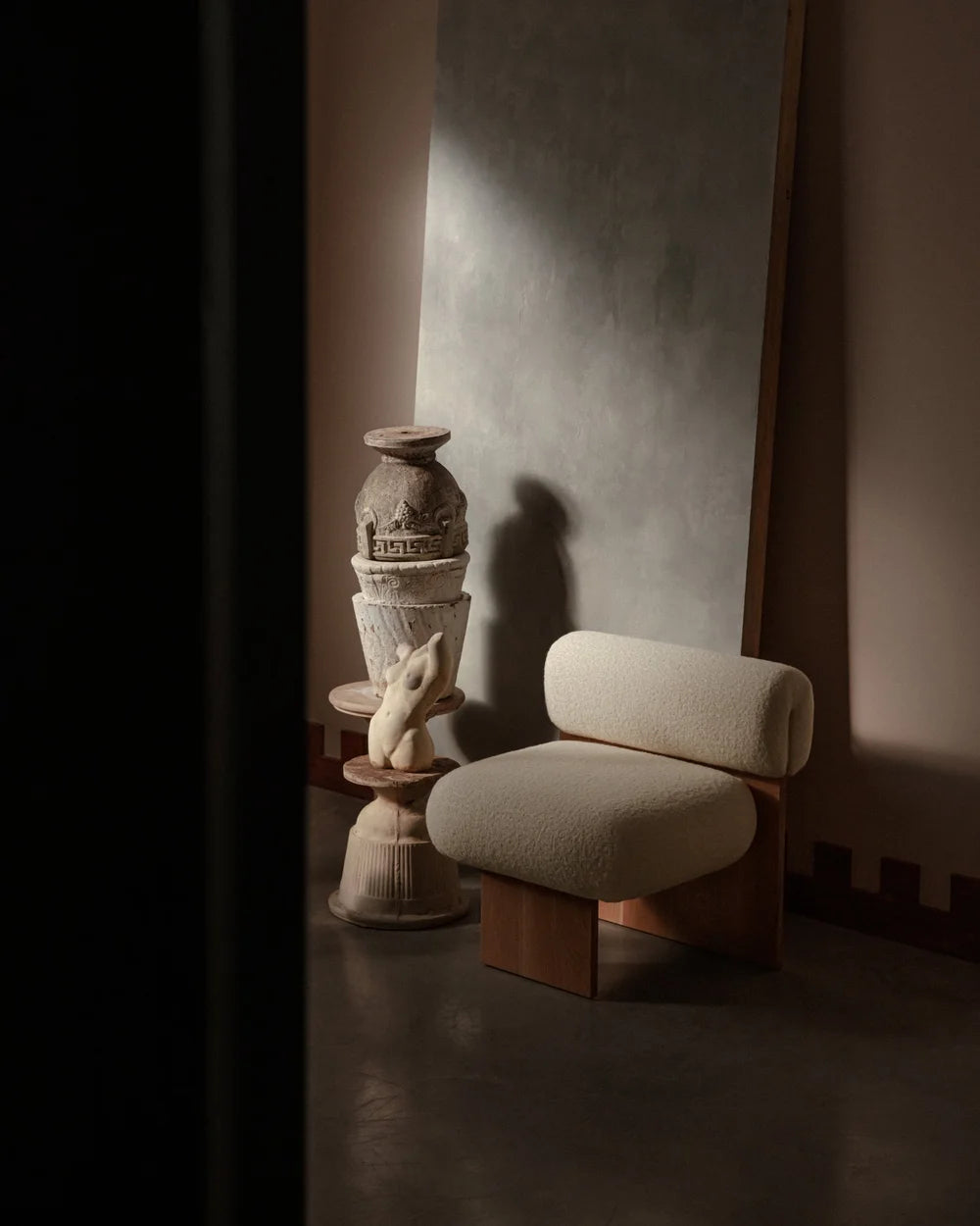 L'Art de Vivre (ART) Lounge Chair by Fomu Studio — alternate view 3