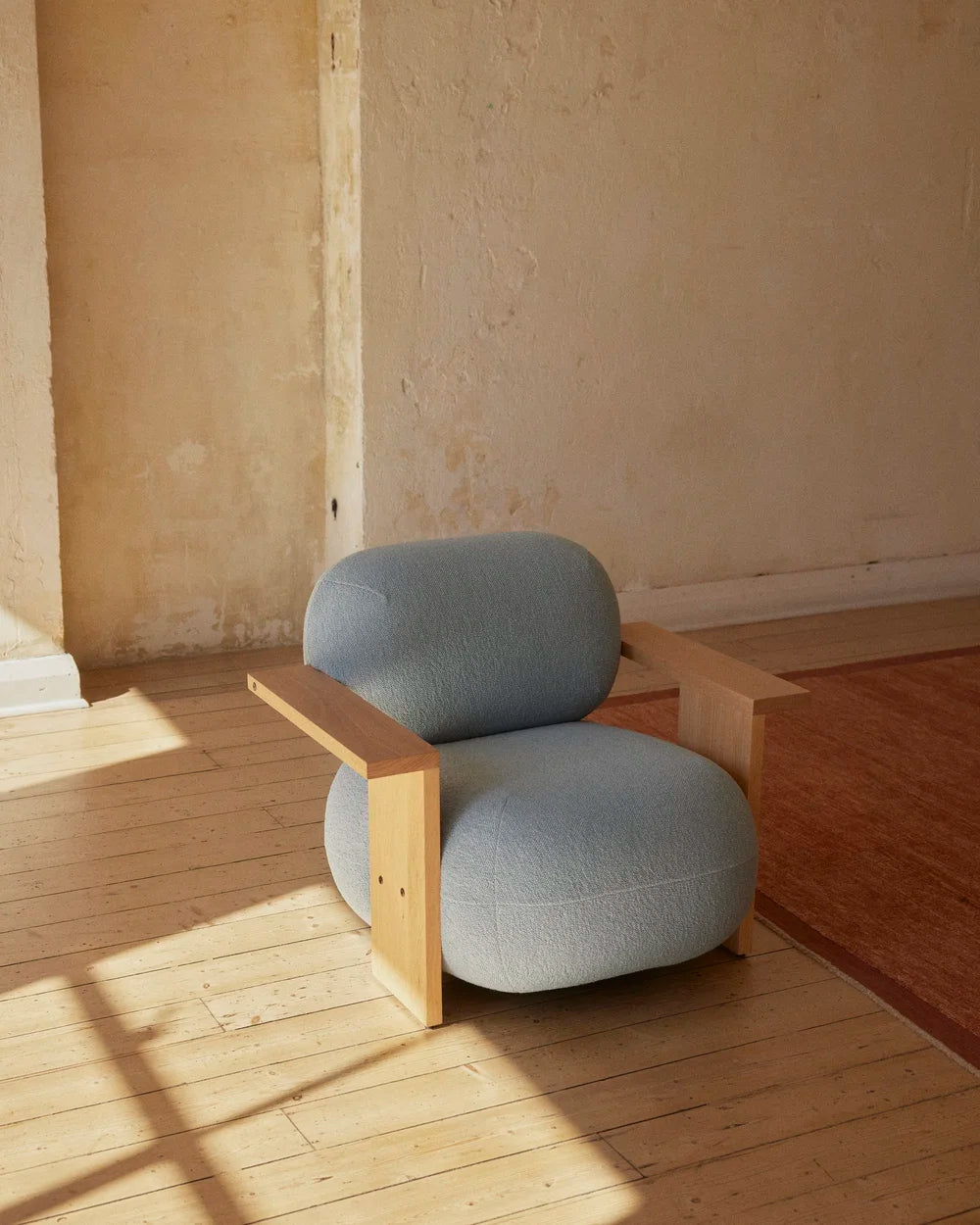 Noun Lounge Chair by Fomu Studio