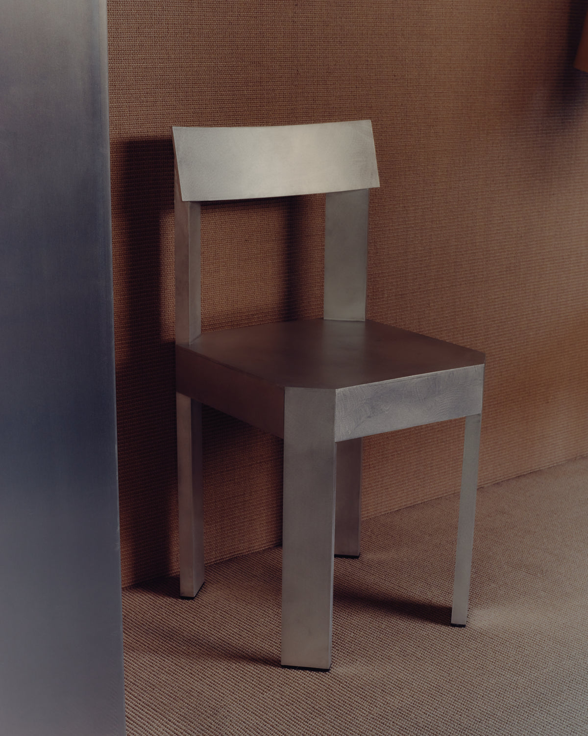 Frame Chair II – Aluminium by Fomu Studio